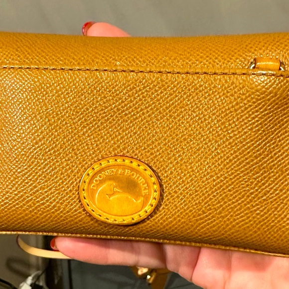 DOONEY AND BOURKE Tan/Brown Pebbled Leather Satchel Handbag, Wallet, Key Fob - Picture 6 of 11